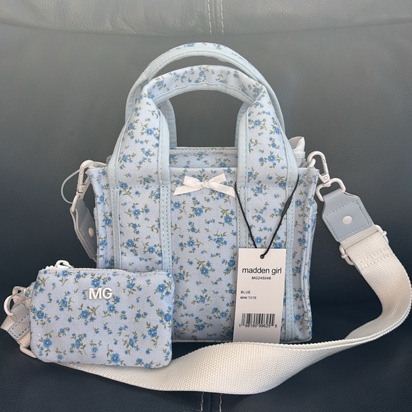 Viral Madden Girl Floral Mini Tote with Matching Coin Purse - Picture 4 of 14